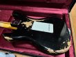 画像4: Fender Custom Shop '69 Stratocaster Heavy Relic  - Handwound PU's / Black (4)